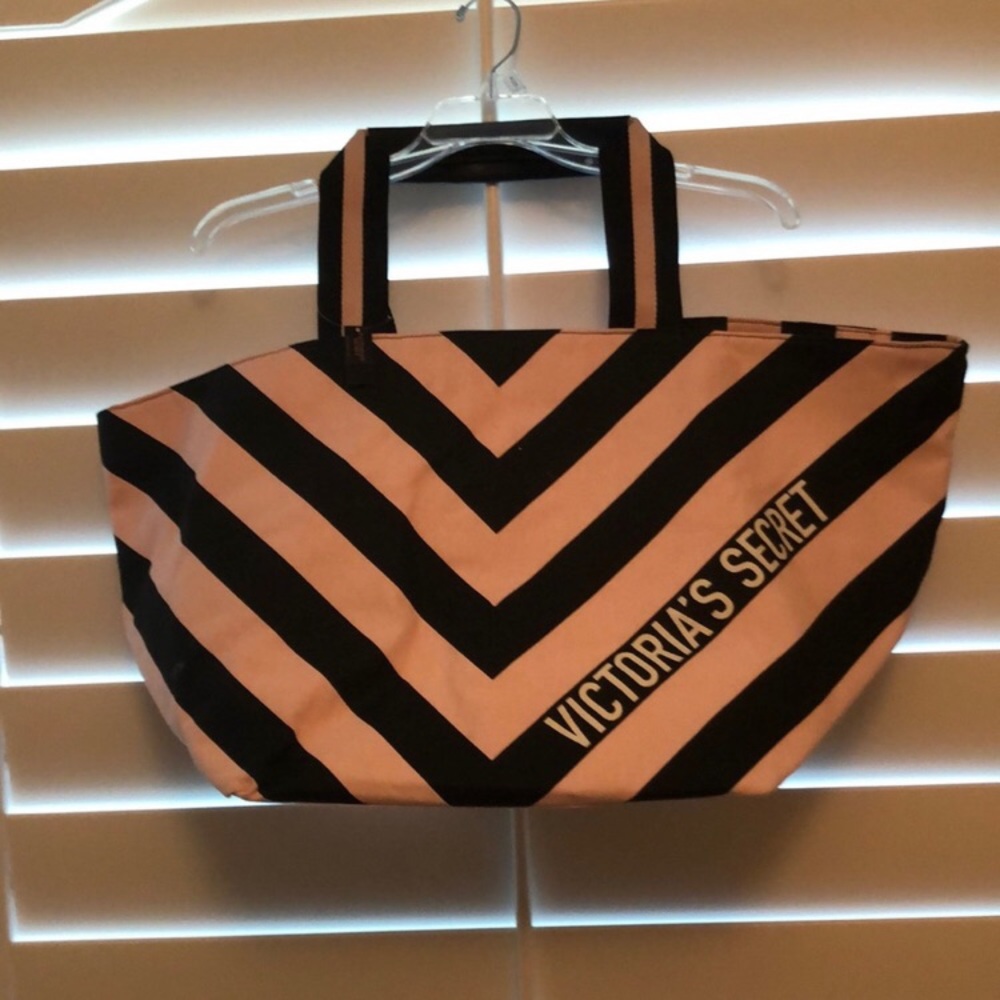 Victoria’s Secret Weekender